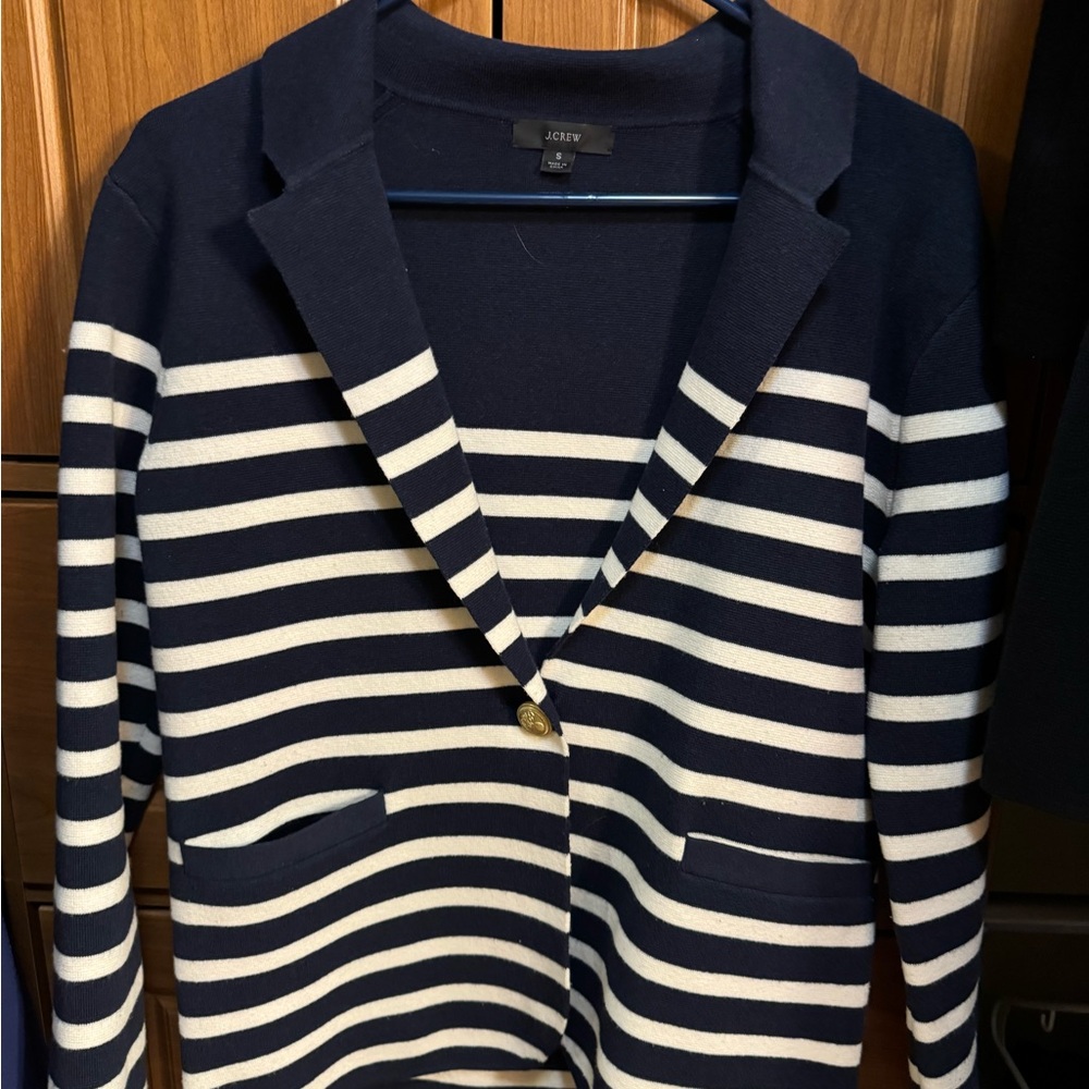 J crew sweater blazer; EUC; size 4